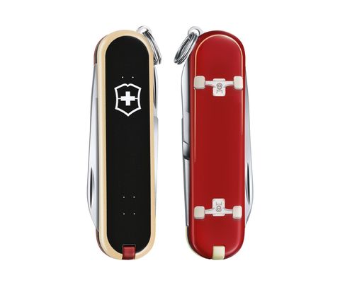 Нож-брелок Victorinox Classic LE 2020, 58 мм, 7 функций, Skateboarding (0.6223.L2003)Купить