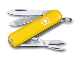 Нож-брелок Victorinox Classic, 58 мм, 7 функций, желтый (0.6223.8)Купить